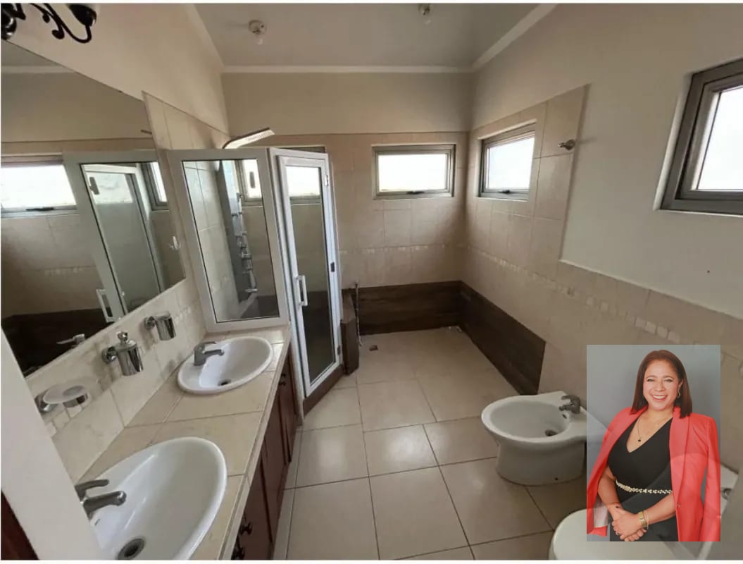 Amplia casa en venta en residencial Villas de Jacarandas de Cayala — Casa en Venta en Jacarandas de Cayalá, Zona 16, Guatemala, Ciudad — foto 9 de 17