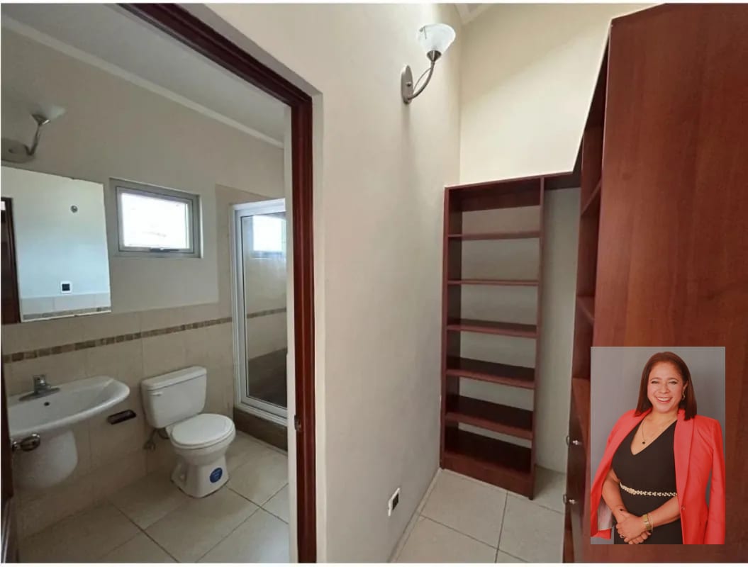 Amplia casa en venta en residencial Villas de Jacarandas de Cayala — Casa en Venta en Jacarandas de Cayalá, Zona 16, Guatemala, Ciudad — foto 7 de 17