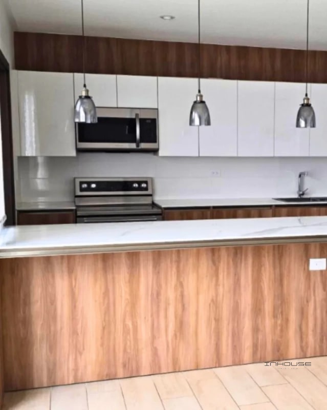 CASA EN RENTA ZONA 16 SAN ISIDRO DE TRES NIVELES - 9