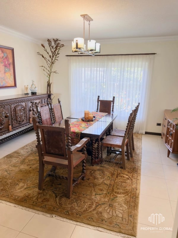 Casa en Venta en Residencial Jardines de San Isidro zona 16 - 9