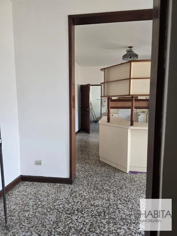 Propiedad en Alquiler para Oficinas o Negocio, San Cristóbal zona 8 de Mixco - 13