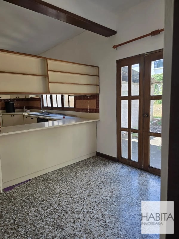 Propiedad en Alquiler para Oficinas o Negocio, San Cristóbal zona 8 de Mixco - 8