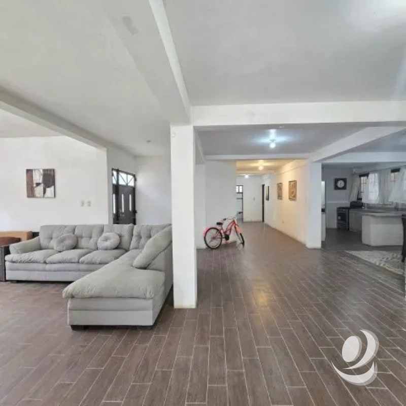Casa con Jardín en Venta San Lucas Sacatepéquez - 15