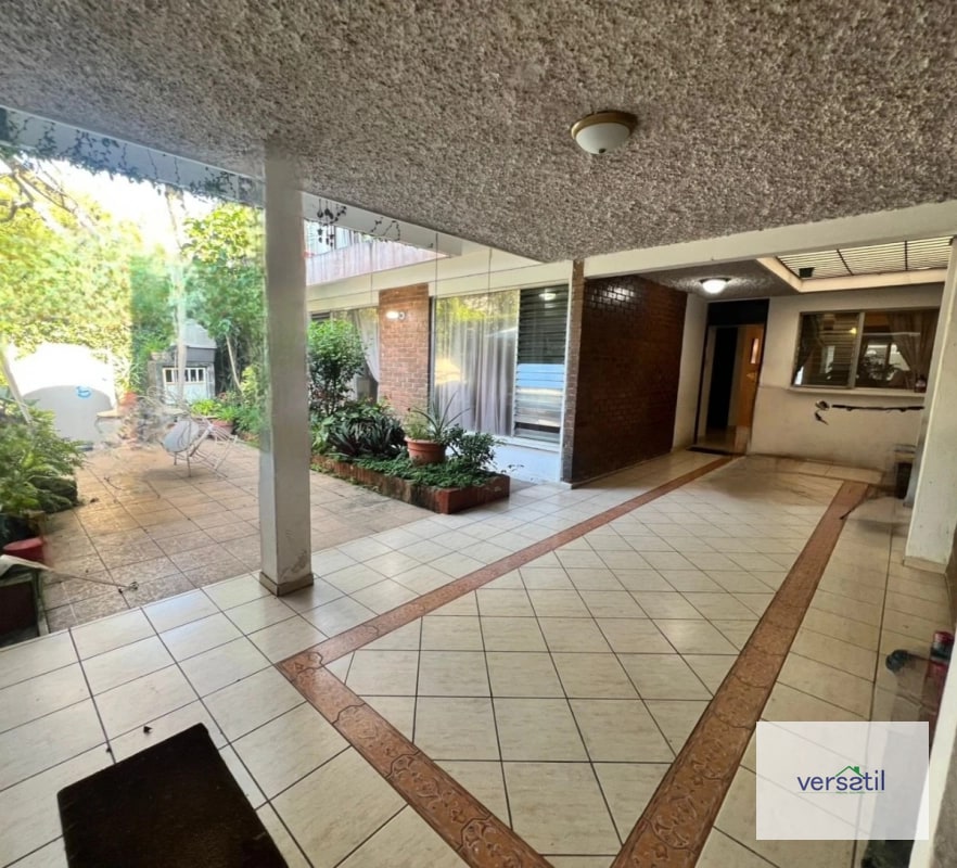 Casa en VENTA zona 14 La Villa dentro de lindo Condominio - 1