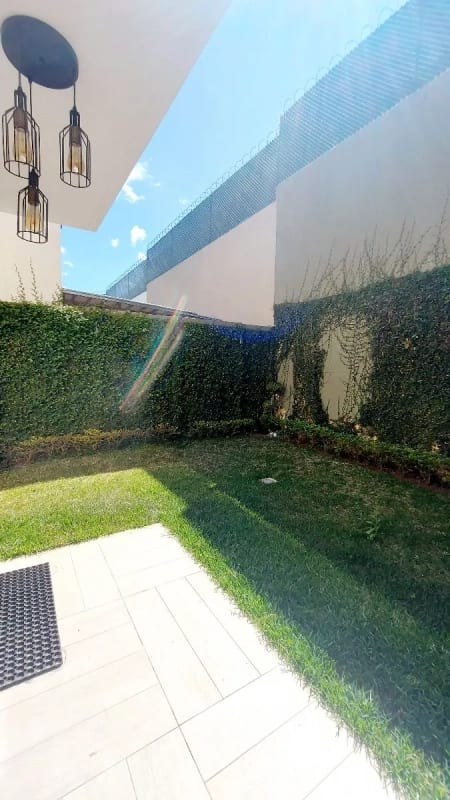 Alquilo casa Vistas de San Isidro de 3 Niveles — Casa en Alquiler en Vistas de San Isidro, Zona 16, Guatemala, Ciudad — foto 11 de 17