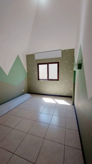 Alquilo casa Vistas de San Isidro de 3 Niveles — Casa en Alquiler en Vistas de San Isidro, Zona 16, Guatemala, Ciudad — miniatura 3 de 17