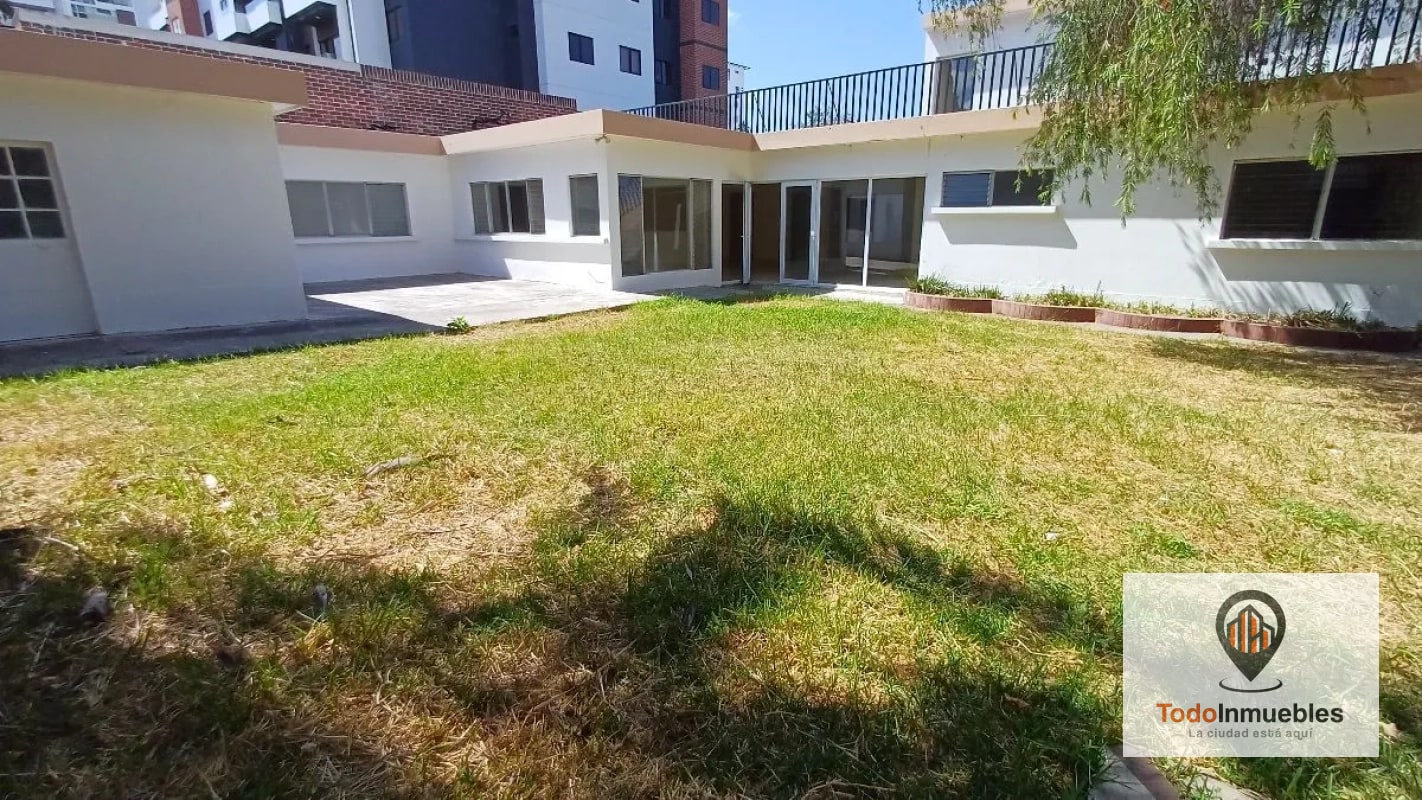 Casa en Renta en zona 15 vh2 - 1