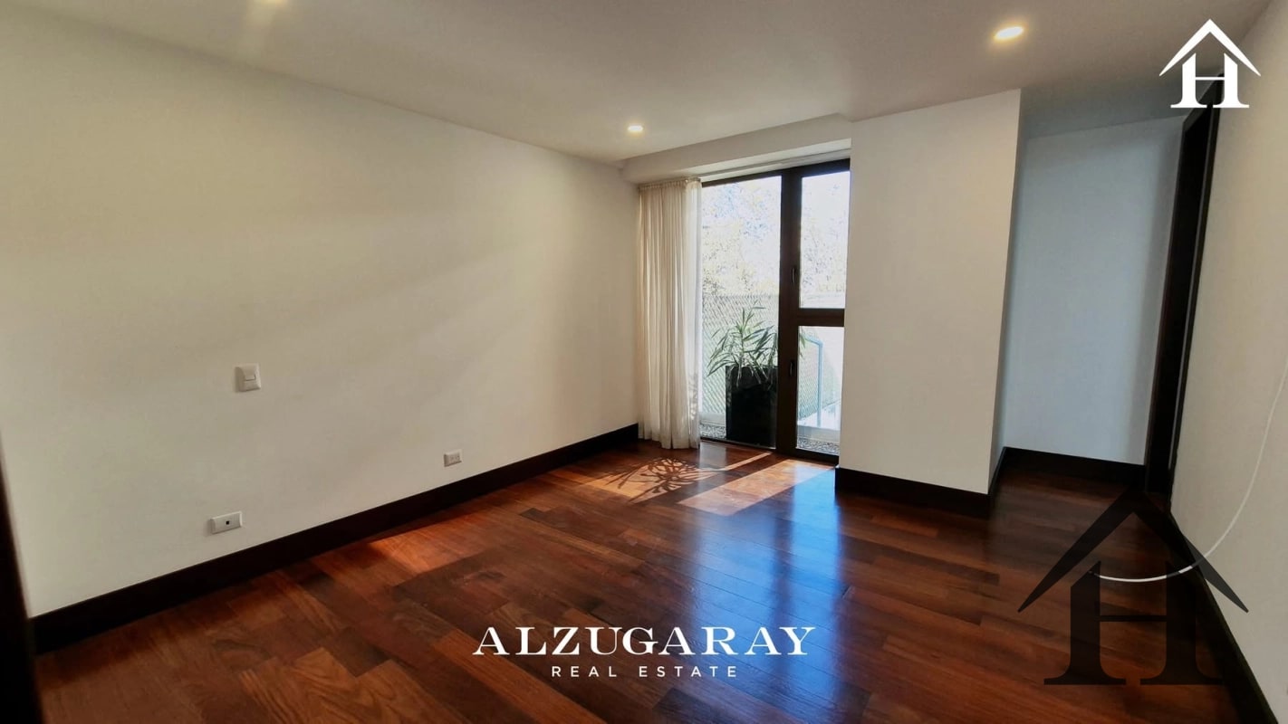 casa moderna con elevador cond zona 15 Vh2 - 8
