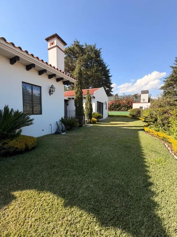 Preciosa residencia de un nivel en Lazos de Fraijanes — Casa en Venta en Lazos de Fraijanes, Carretera a El Salvador, Guatemala, Ciudad — foto 14 de 16