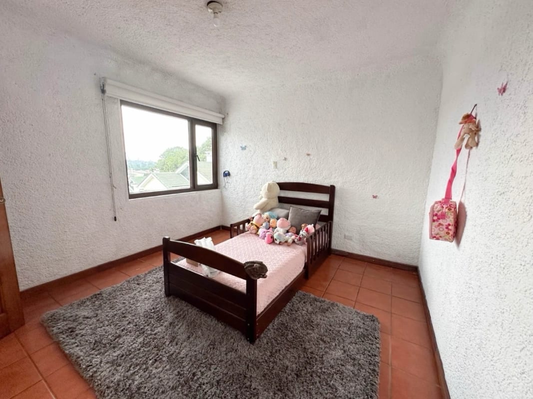 Venta amplia casa 4 Dormitorios Km 15.8 Carr. El Salvador | La Alhambra — Casa en Venta en km 11-15, Carretera a El Salvador, Guatemala, Ciudad — foto 3 de 11
