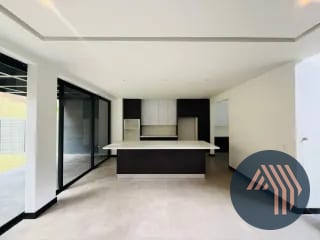 VENTA DE PRECIOSA CASA - ARAMA, SANTA CAT. PINULA — Casa en Venta en Santa Catarina Pinula, Guatemala, Ciudad — miniatura 5 de 16