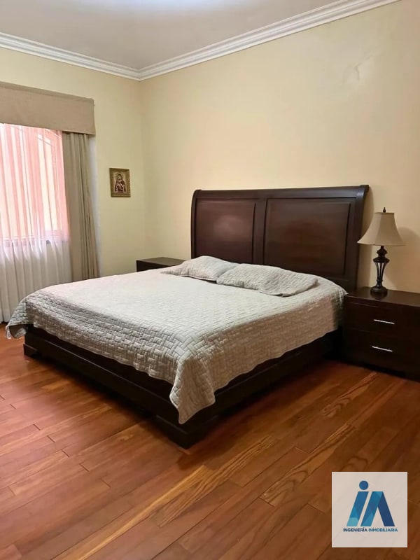 CASA EN VENTA📍Condominio El Encinal, Mixco Destaca por sus finos acabados - 9