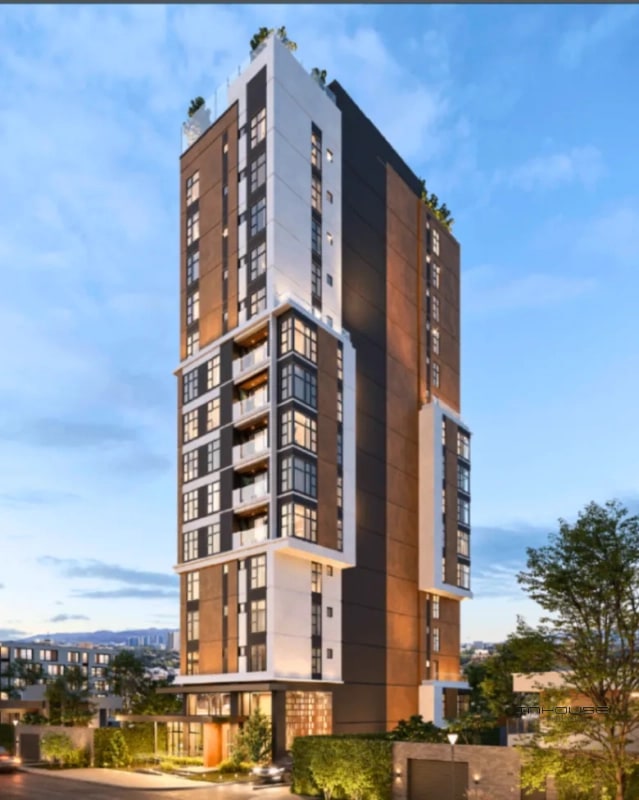 APARTAMENTO EN VENTA EN ZONA 15 – EN PLANOS CON JARDÍN- - 1
