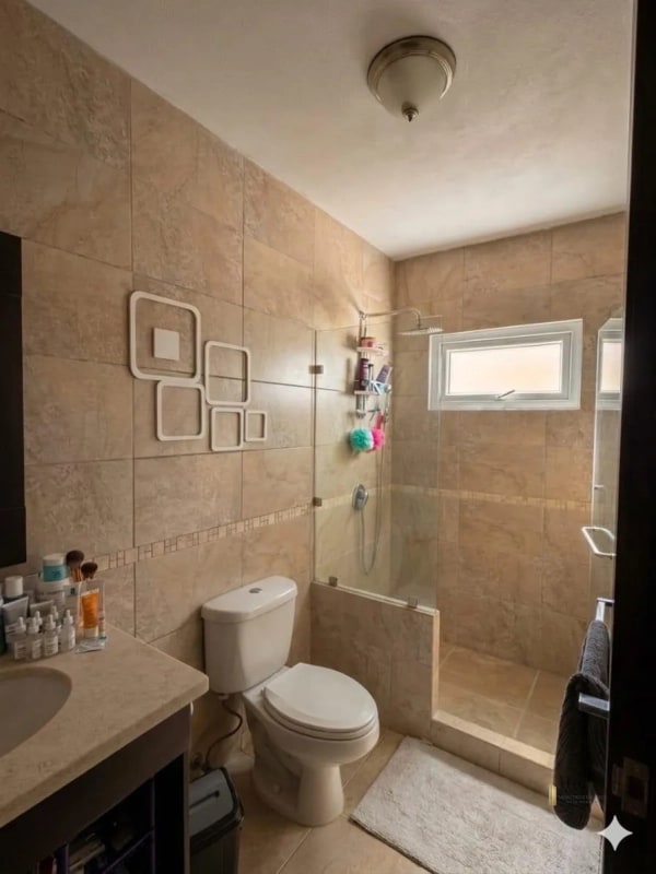 CASA EN VENTA – La Fontana 2, Carretera al Salvador Km. 25.5 - 2
