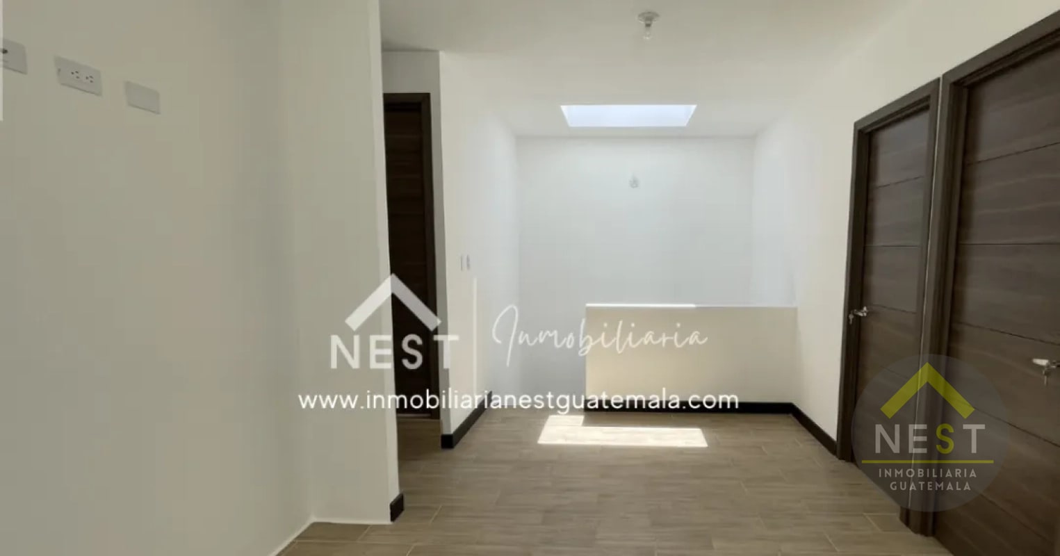 Casa nueva en renta con jardín | Bosques de Santa Elena - Km 26.5 CAES - 6