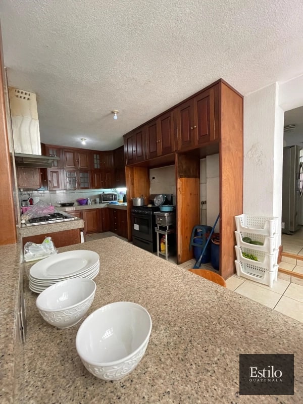 ALQUILER - VENTA PARA CASA U OFICINA. ENTRADA A SANTA CATARINA PINULA - 2