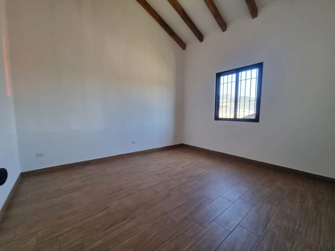 Casa en Venta en San Migue Dueñas — Casa en Venta en San Miguel Dueñas, Sacatepéquez — foto 4 de 11