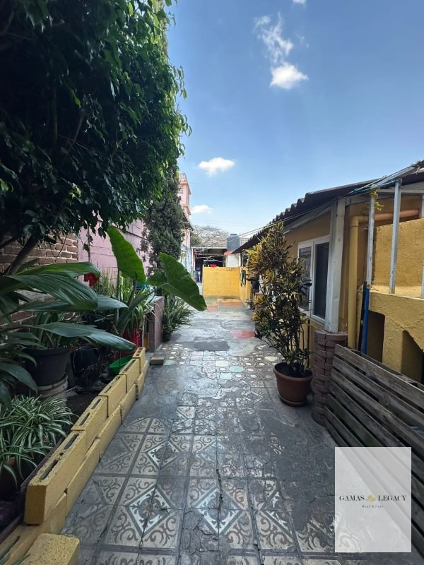 Propiedad para remodelar I Zona 11, Guatemala - 1