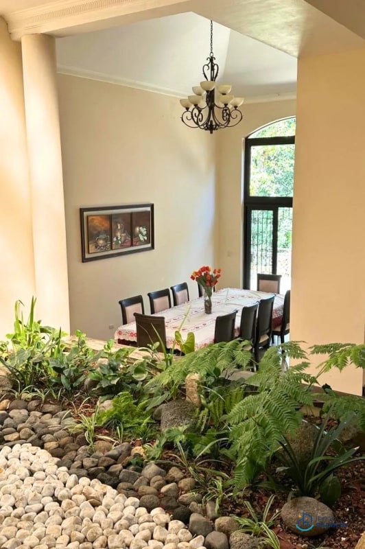 Casa en Venta – Condominio El Encinal, Mixco - 15