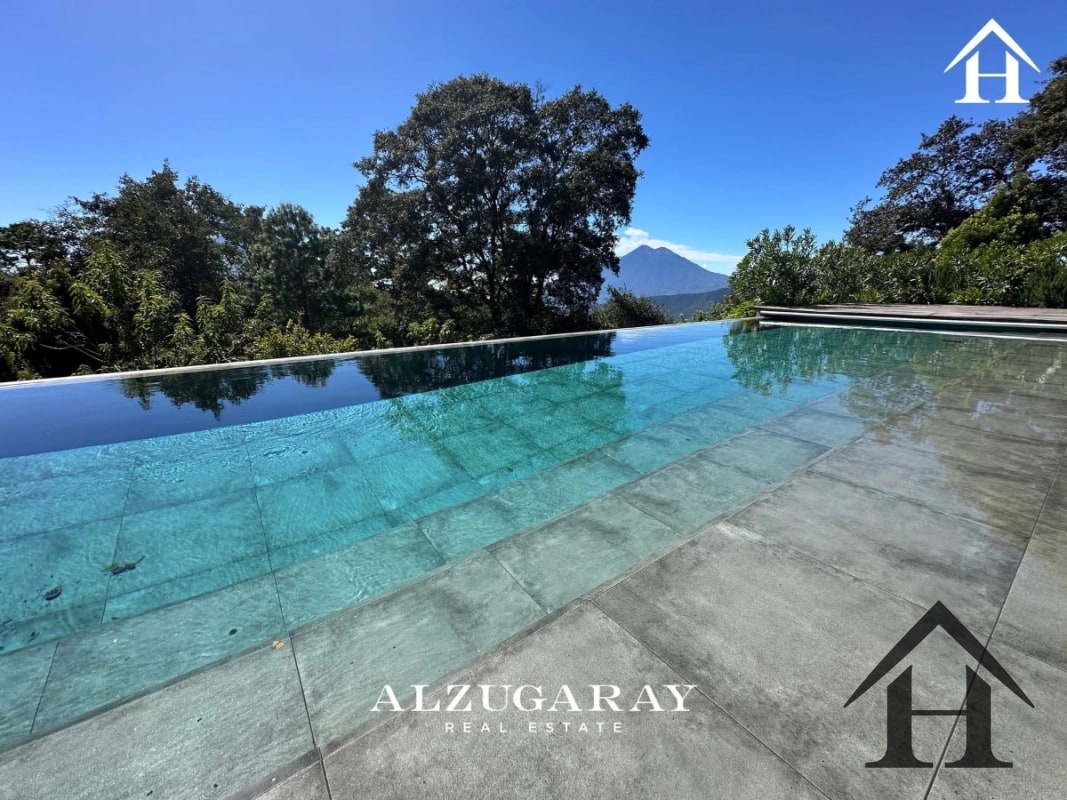 casa espectacular 22,300 Vr2 El Hato, Antigua - 13