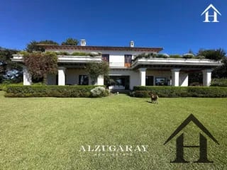 casa ESPECTACULAR 22,300 Vr2 El Hato, Antigua — Casa en Venta en Antigua, Sacatepéquez — miniatura 2 de 13