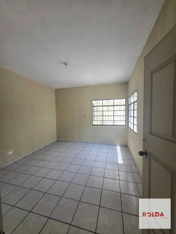 Casa en Renta en zona 9 de Esquina para uso Comercial - 3