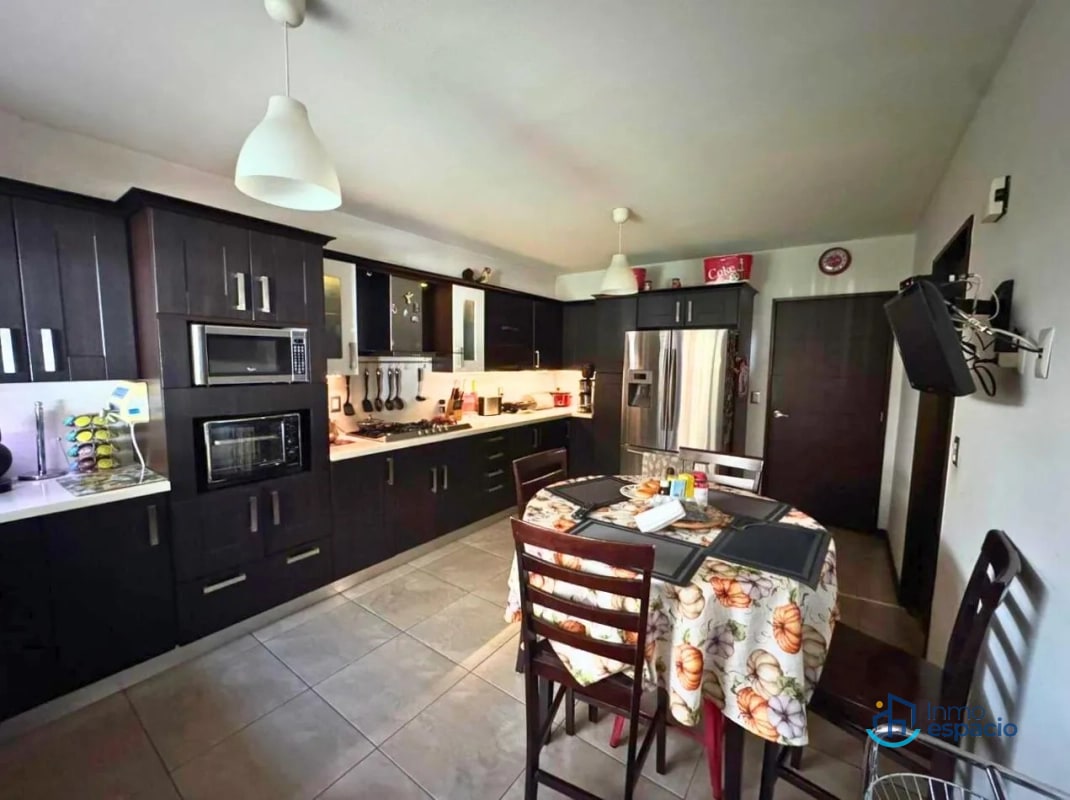 Casa en Venta – La Fontana 2 | Carretera a El Salvador Km. 25.5 - 14
