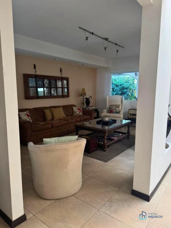 Casa en Venta – La Fontana 2 | Carretera a El Salvador Km. 25.5 - 4