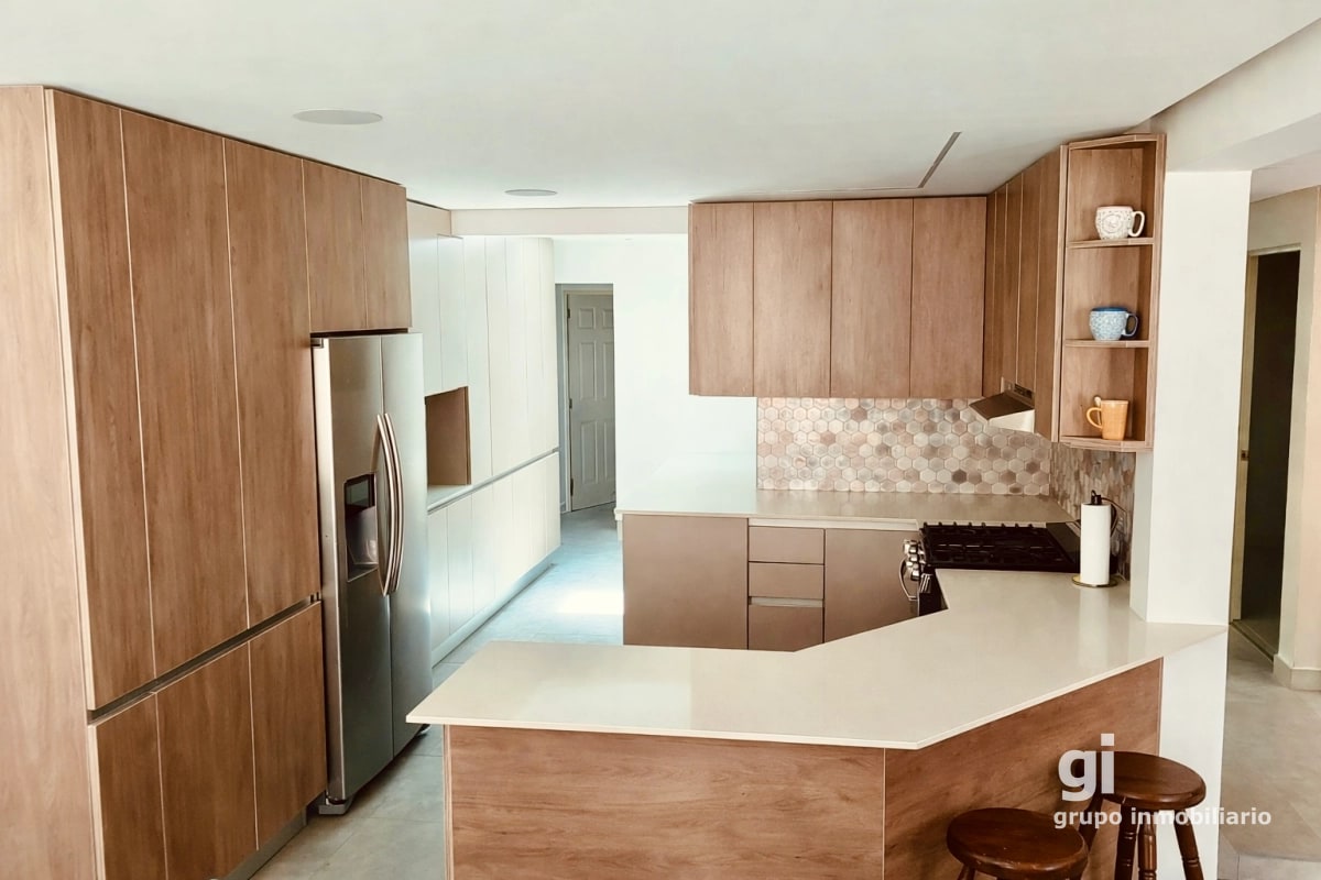 Linda Casa Remodelada en Zona 13 - 1