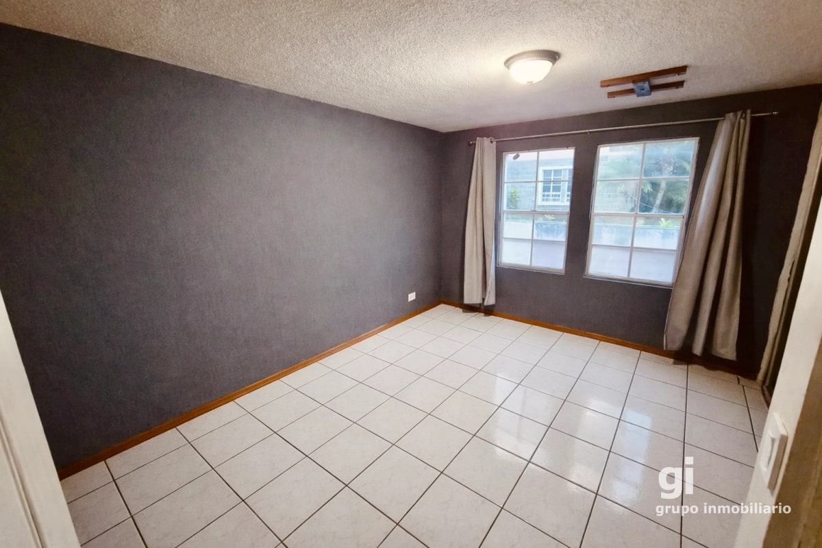 Linda Casa Remodelada en Zona 13 - 3