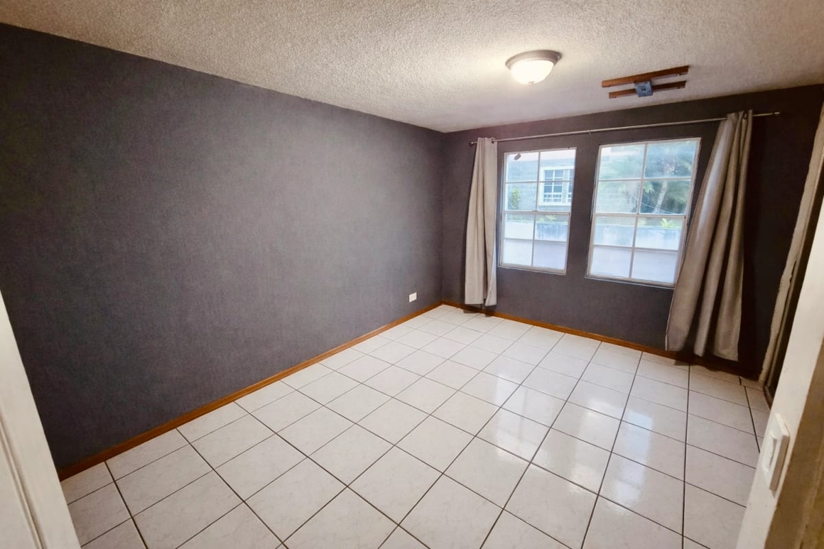 Linda Casa Remodelada en Venta en Zona 13 — Casa en Venta en Zona 13, Guatemala, Ciudad — foto 3 de 5