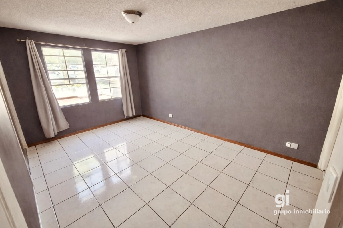 Linda Casa Remodelada en Zona 13 - 2