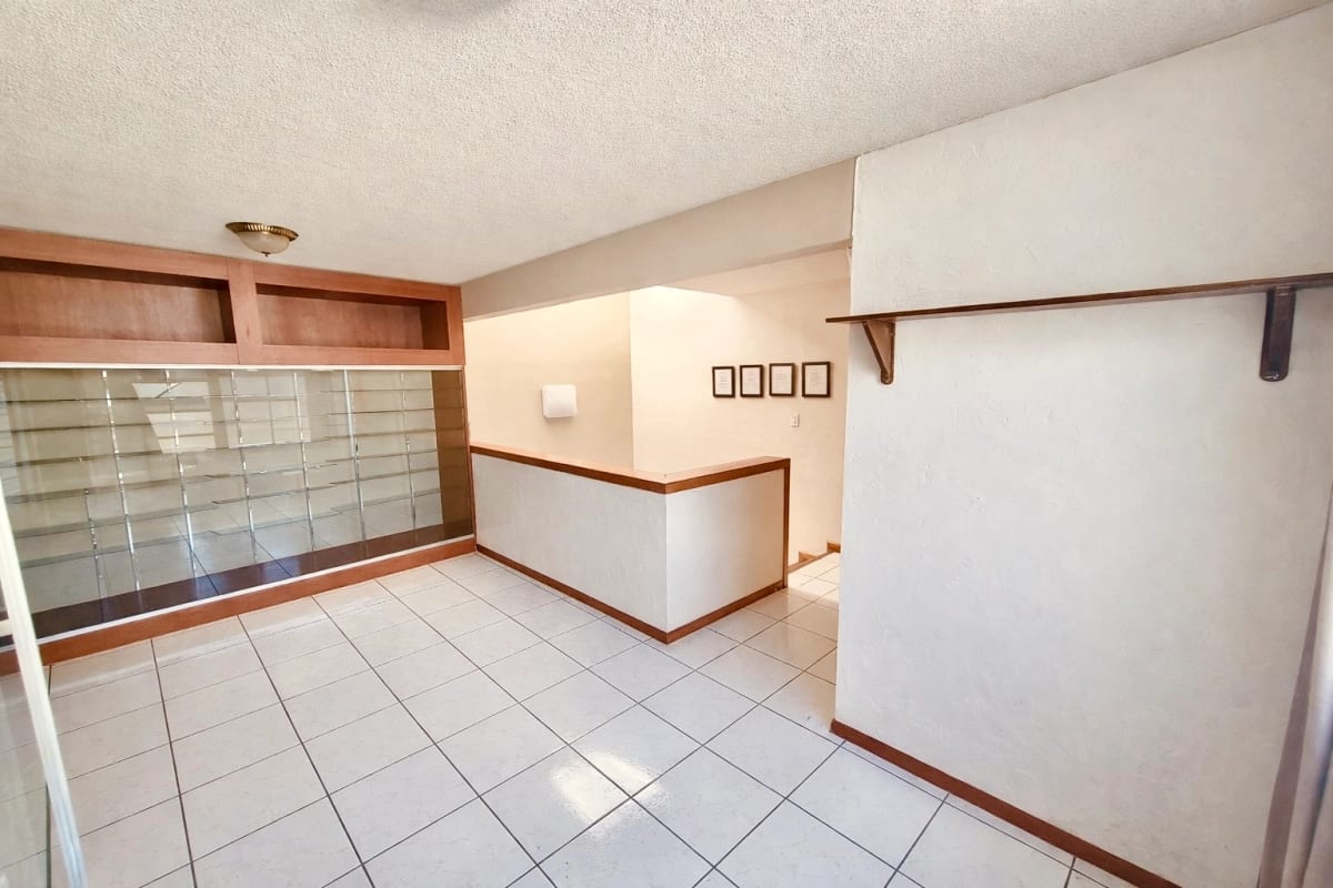 Linda Casa Remodelada en Venta en Zona 13 — Casa en Venta en Zona 13, Guatemala, Ciudad — foto 5 de 5