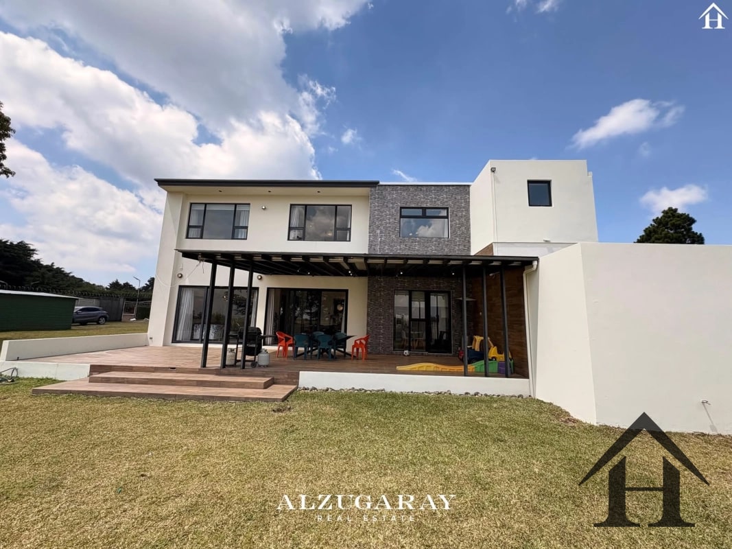 casa moderna con jardin atras de Casa de Dios y Price Smart en km 19 carr a el salv - 8