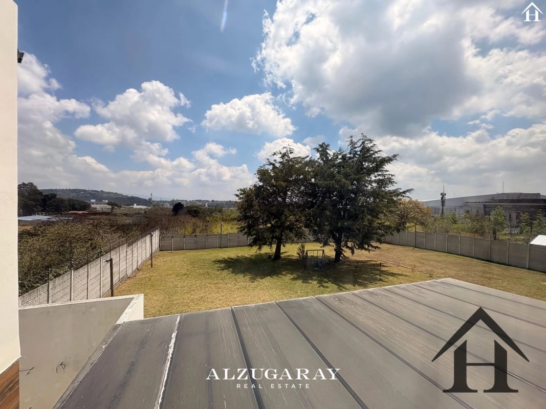 casa moderna con jardin atras de Casa de Dios y Price Smart en km 19 carr a el salv - 3