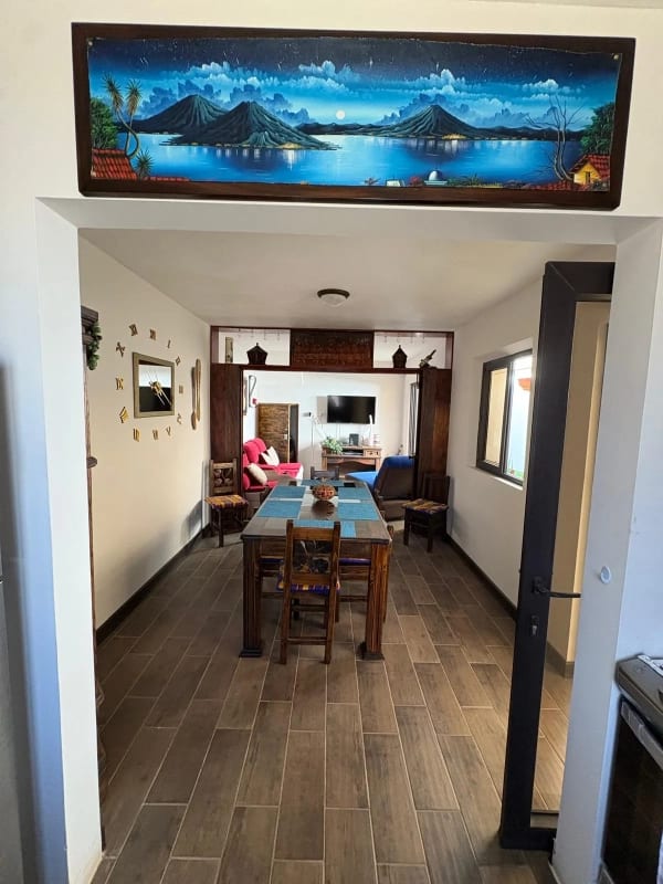 BONITA CASA EN VENTA EN BARRIOS LAS CAMPANAS — Casa en Venta en Antigua, Sacatepéquez — foto 2 de 5