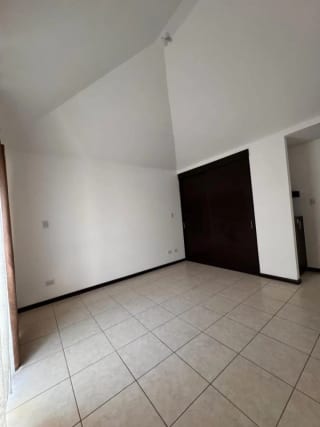 Venta de Casa Vistas de San Isidro Zona 16 — Casa en Venta en Vistas de San Isidro, Zona 16, Guatemala, Ciudad — miniatura 13 de 15