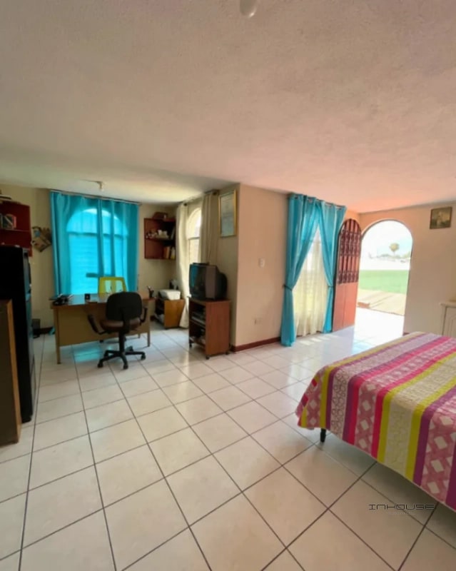 CASA EN VENTA EN ZONA 4 DE MIXCO, PARA USO COMERCIAL - 10