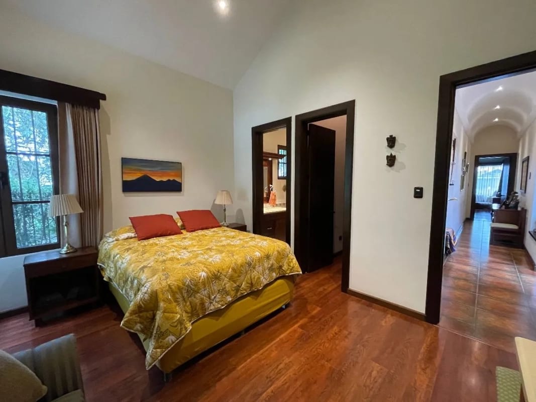VENDO CASA DE UN NIVEL EN HACIENDA NUEVA CONTRY CLUB — Casa en Venta en Hacienda Nueva, San José Pinula, Guatemala, Ciudad — foto 14 de 17