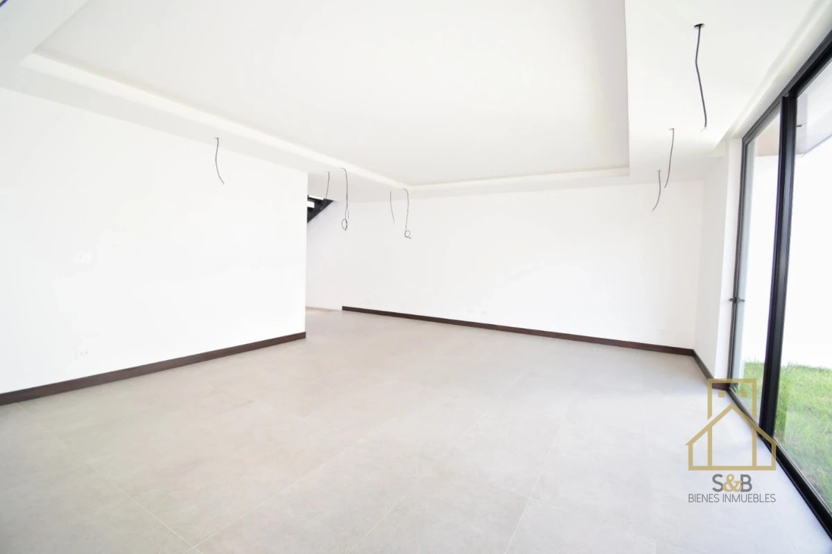 Casa para estrenar en renta, zona 10 - 8