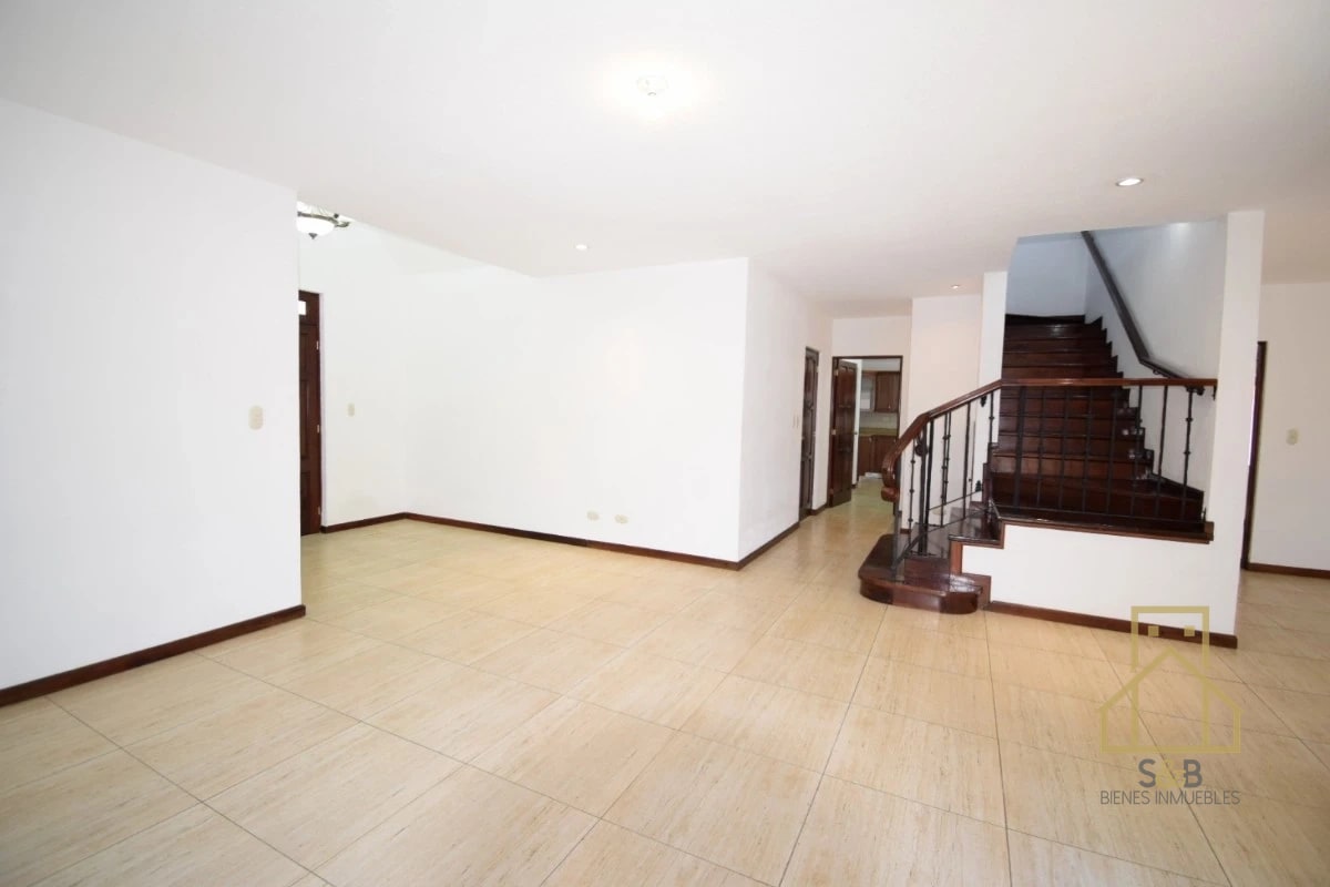 Casa en renta, zona 10 - 9
