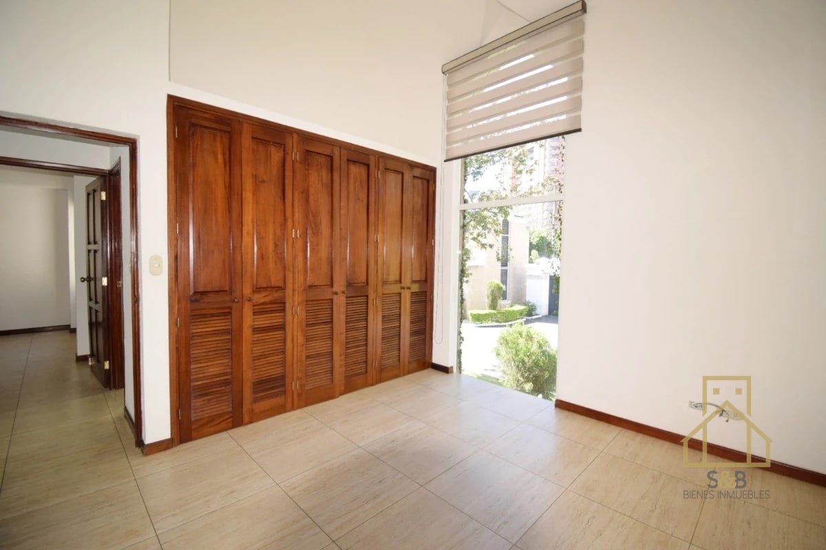 Casa en renta, zona 10 - 3