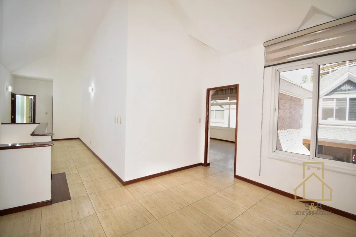 Casa en renta, zona 10 - 2
