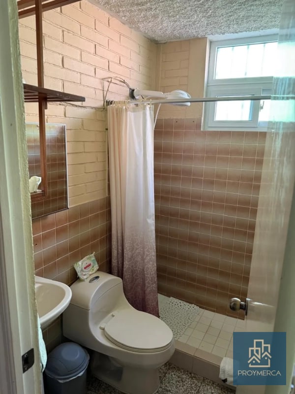 Casa de un nivel en venta, Colonia Lourdes, Zona 16 - 10