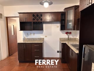 Oportunidad Unica / Casa con terraza privada — Casa en Venta en Carretera a El Salvador, Guatemala, Ciudad — miniatura 13 de 17