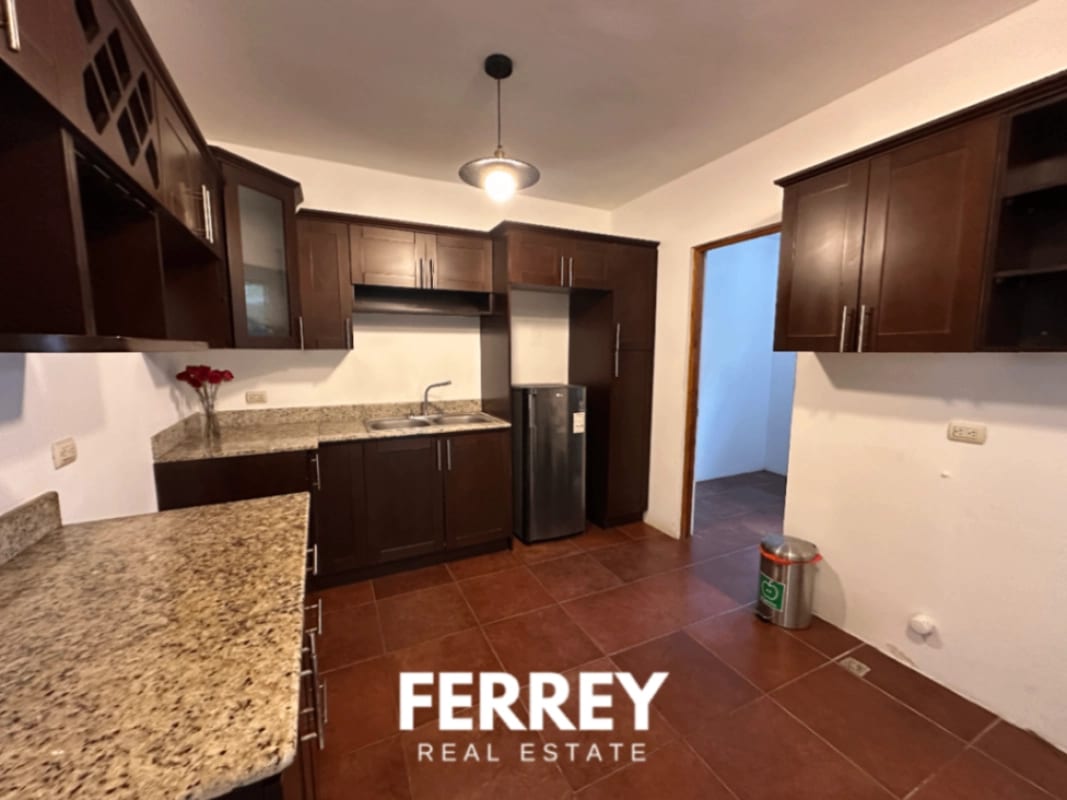 Oportunidad Unica / Casa con terraza privada — Casa en Venta en Carretera a El Salvador, Guatemala, Ciudad — foto 8 de 17