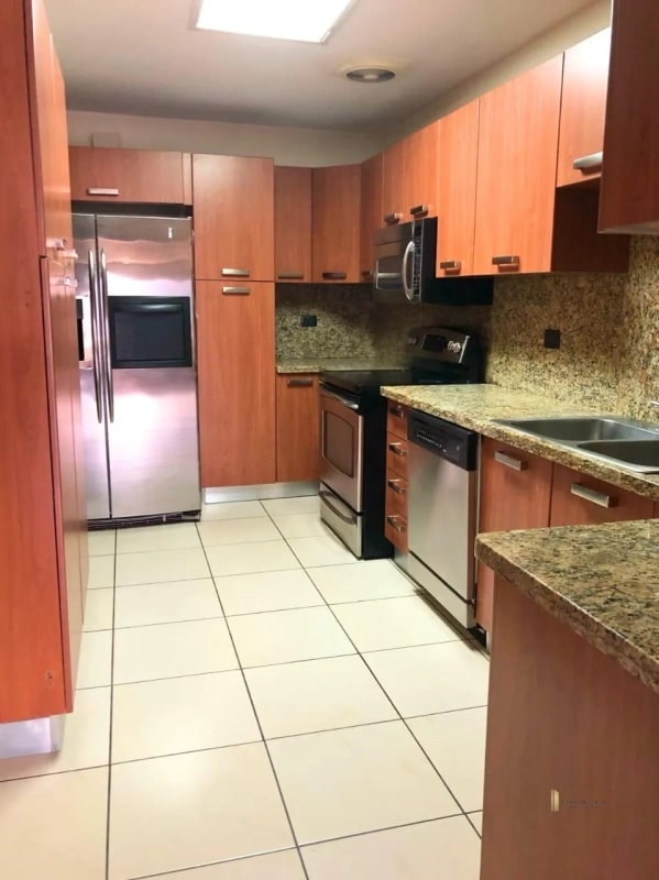 AMPLIO APARTAMENTO EN VENTA, 3 HABITACIONES - Z.14 Sector Las Américas - 10