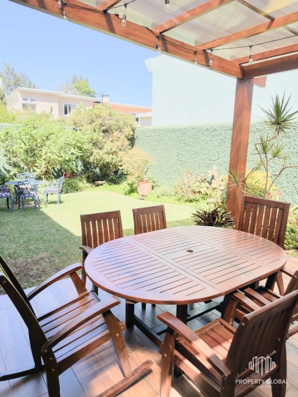 Casa en Venta en Residencial Jardines de San Isidro zona 16 - 6