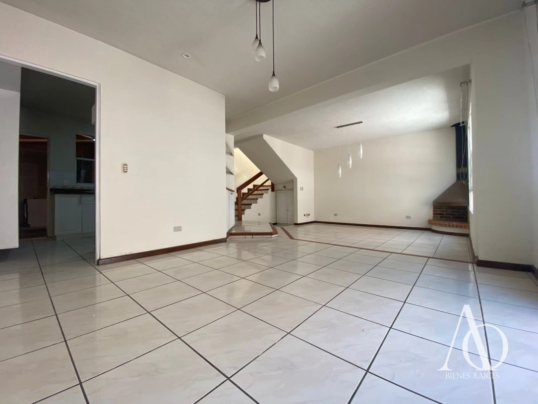 Casa en Alquiler en Monte Azul II, zona 13 / EN DIRECTO - 16