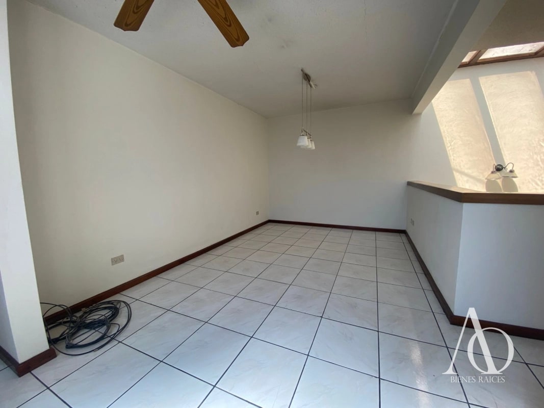 Casa en Alquiler en Monte Azul II, zona 13 / EN DIRECTO - 10